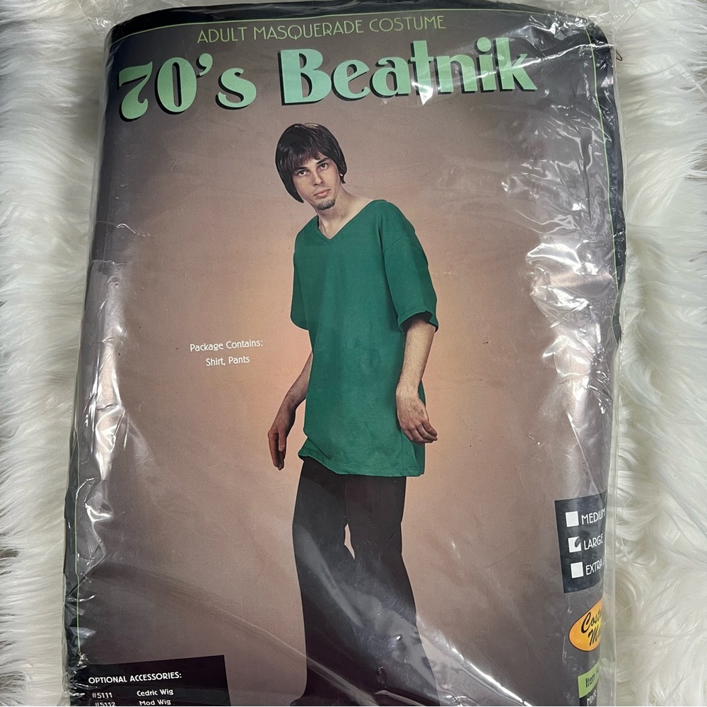 Scooby Doo Shaggy costume NEW Large Halloween green shirt brown pants L